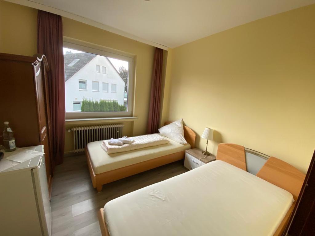 Taverna Hotel Roemerkrug Хановер Екстериор снимка