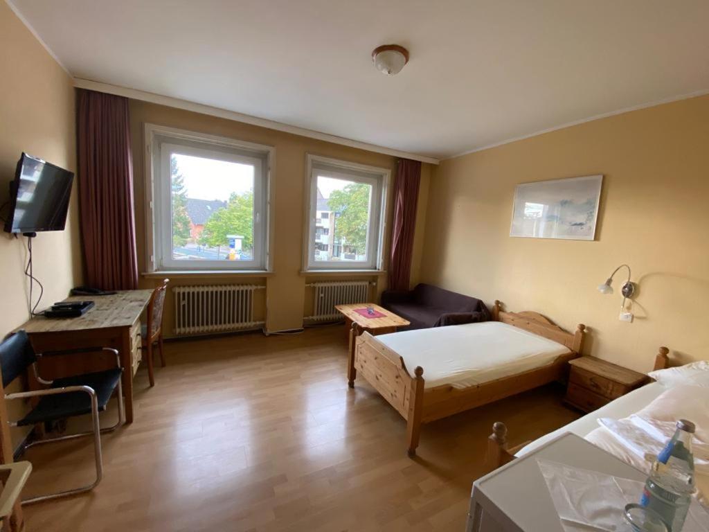 Taverna Hotel Roemerkrug Хановер Екстериор снимка